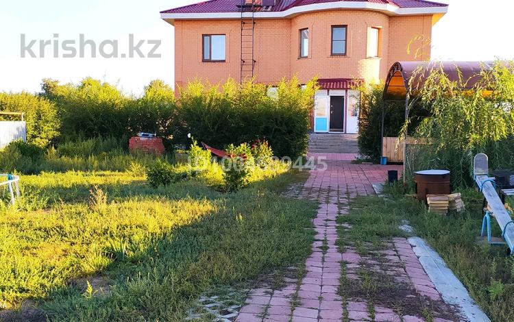 Отдельный дом · 6 комнат · 400 м² · 20 сот., Абая 28/1 за 75 млн 〒 в Жибек Жолы — фото 60