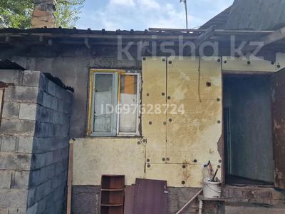 Отдельный дом · 3 комнаты · 52 м² · 10 сот., Байкадамова 25 6 — Ниже Мега Центра за 200 000 ₸ в Алматы, Бостандыкский р-н
