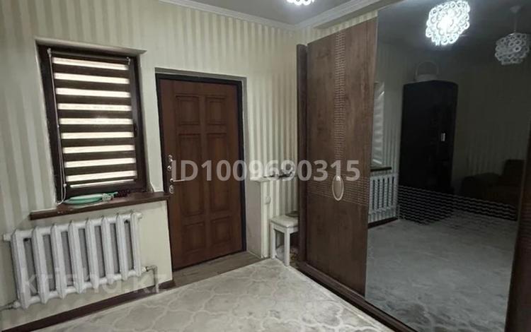 Жеке үй · 4 бөлме · 150 м² · 8 жүзд., Желтоксан 221 — Не далеко от ЖД вокзала, бағасы: 350 000 ₸ в Таразе — фото 2