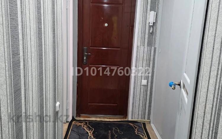 1-комнатная квартира · 37 м² · 1/5 этаж, 6 микрорайон 4 за 130 000 ₸ в Темиртау — фото 2