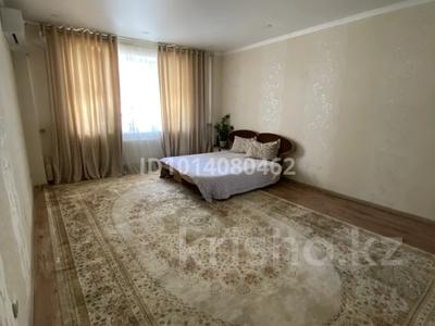 1-бөлмелі пәтер · 45 м² · 1/5 қабат, Береке ш/а. 7, бағасы: 16 млн ₸ в Атырау, мкр Береке