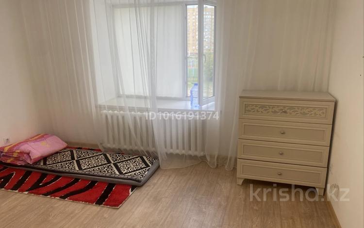 1 комната · 35 м² · 4/12 этаж, Ермек Серкебаева 33/2 — Чингиз Айтматова за 90 000 ₸ в Астане, Сарыарка р-н — фото 2