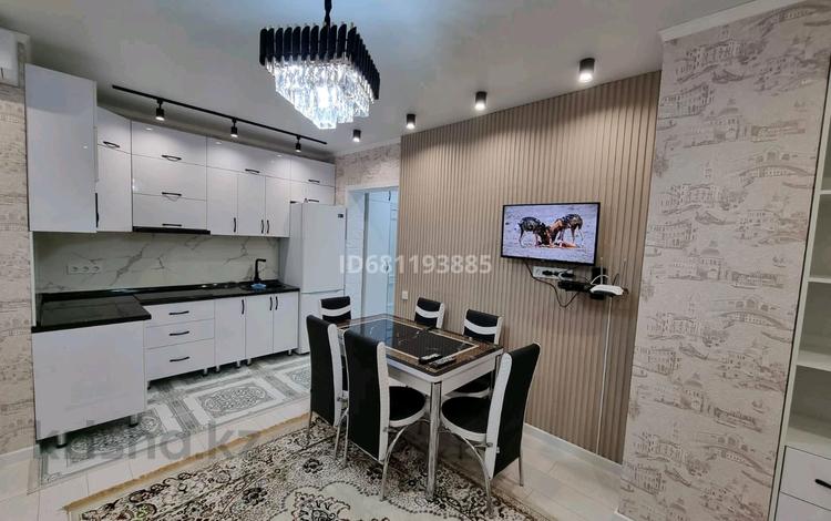 2-комнатная квартира · 45 м² · 6/9 этаж, Б. Момышулы 25 за 16 000 〒 в Алматы, Ауэзовский р-н — фото 2