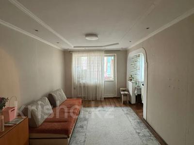 3-комнатная квартира · 56.8 м² · 2/5 этаж, 408 квартал за 19 млн 〒 в Семее