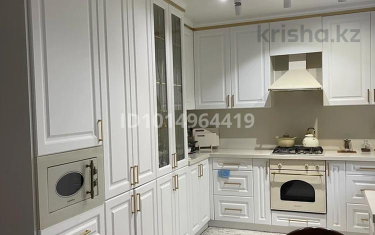 4-комнатная квартира · 128 м² · 3/10 этаж, Сазда-1, Молдагулова 13 — Молдагулова угол Тлепбергенова за 51 млн ₸ в Актобе — фото 2