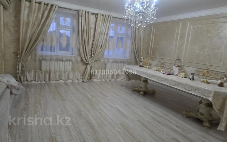 Отдельный дом · 5 комнат · 150 м² · 10.2 сот., мкр Сарыкамыс-2, Лашын 15 15 за 45 млн 〒 в Атырау — фото 2