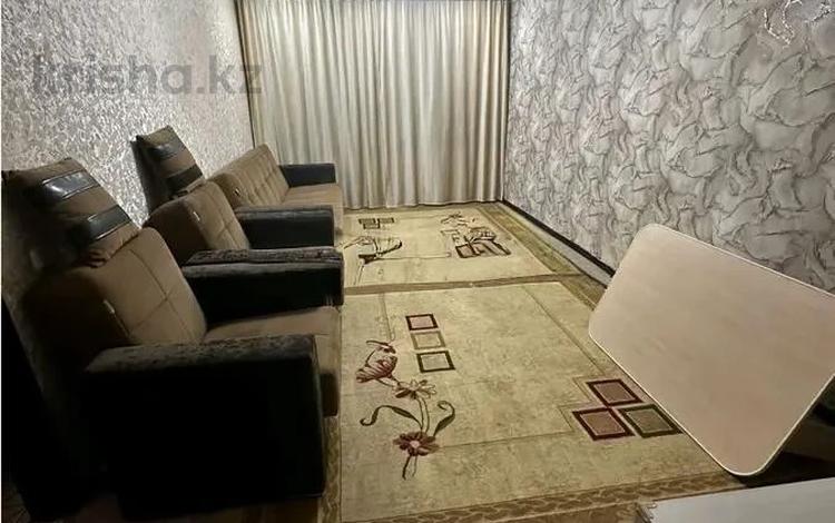 2-бөлмелі пәтер · 43.9 м² · 1/5 қабат, 13-шағынаудан, бағасы: 10.5 млн ₸ в Караганде, Алихана Бокейханова р-н — фото 2