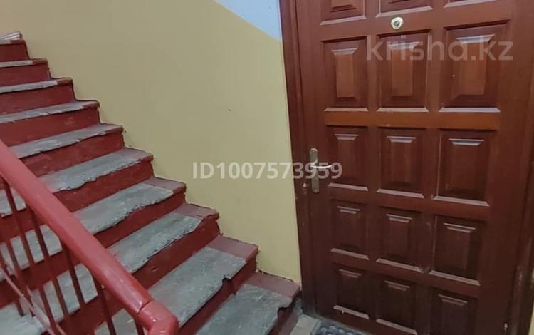 2-бөлмелі пәтер · 53.5 м² · 1/3 қабат, Дінмұхамед Қонаев 12/11 — В доме где магазин Уют, бағасы: 9 млн ₸ в Топаре — фото 23