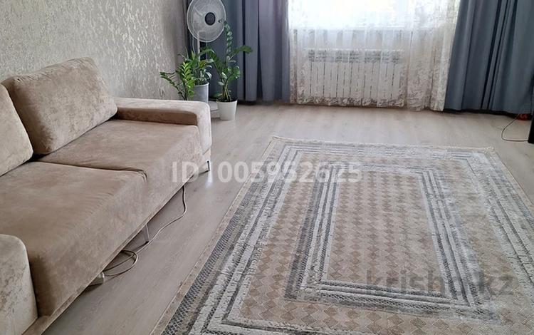 2-бөлмелі пәтер · 66 м² · 3/17 қабат, Навои 37 — Пересечении Жандосова, бағасы: 3 500 〒 в Алматы, Ауэзовский р-н — фото 2