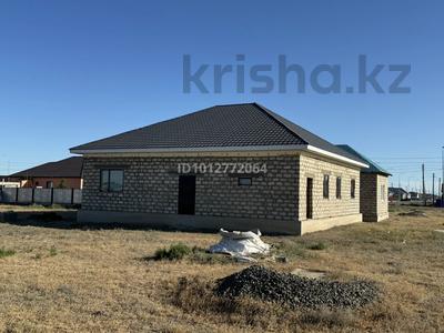 Отдельный дом · 4 комнаты · 200 м² · 8.32 сот., мкр Зарослый, Жана талап 27 за 11 млн ₸ в Атырау