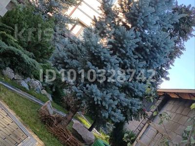 Отдельный дом · 5 комнат · 400 м² · 4.5 сот., мкр Михайловка , Жанибекова 92/4 за 299 млн ₸ в Караганде, Казыбек би р-н