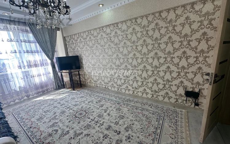 2-бөлмелі пәтер · 60 м² · 4/9 қабат, мкр Аксай-3Б 38 — Толе-би яссави, бағасы: 270 000 ₸ в Алматы, Ауэзовский р-н — фото 2