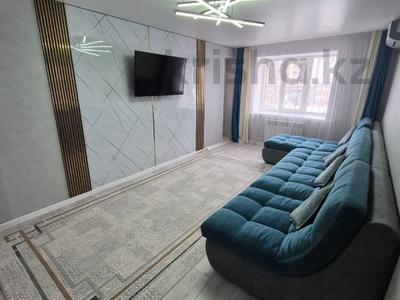 3-бөлмелі пәтер · 78.2 м² · 1/5 қабат, Есенберлина 8, бағасы: 38 млн 〒 в Усть-Каменогорске