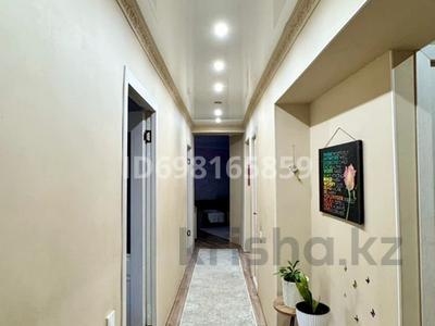 4-комнатная квартира · 90 м² · 1/5 этаж, Желтоксан 11 б за 32 млн 〒 в Талдыкоргане, мкр Самал