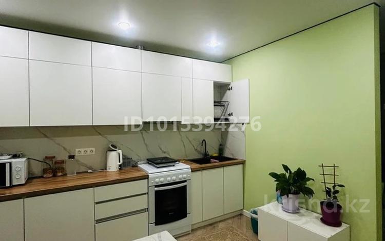 2-бөлмелі пәтер · 70 м² · 7/7 қабат, Касыма Шарипова 206/9, бағасы: 280 000 ₸ в Алматы, Алатауский р-н — фото 2
