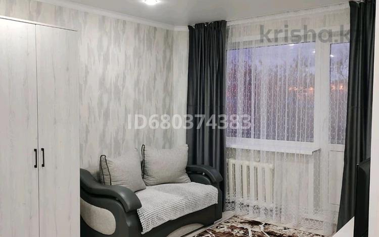 1-бөлмелі пәтер · 40 м² · 4/5 қабат, 20 квартал 7, бағасы: 12 000 ₸ в Семее — фото 2