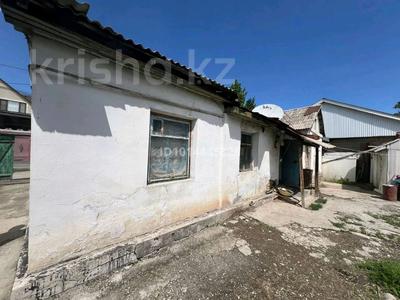 Отдельный дом · 6 комнат · 75.3 м² · 5 сот., 3 переулок Акбозова 14 — Возле школы 5 за 17 млн ₸ в Таразе