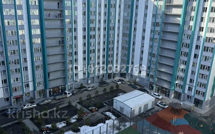 1-комнатная квартира · 27 м² · 9/12 этаж, ул. Мухамеджана Тынышбаева 6 за 14.2 млн 〒 в Астане, Сарайшык р-н — фото 2
