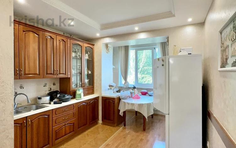 3-комнатная квартира · 70 м² · 4/5 этаж, Шашкина 30а за 70 млн ₸ в Алматы, Медеуский р-н — фото 2