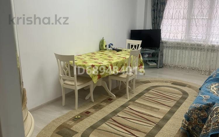 3-комнатная квартира · 80 м² · 5/6 этаж, мкр. Алмагуль 28 за 30 млн ₸ в Атырау — фото 2