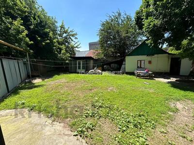 Отдельный дом · 2 комнаты · 26.5 м² · 3.4 сот., Муратбаева 59а — Рядом есть типография,школа Дарын за 50 млн 〒 в Алматы, Алмалинский р-н