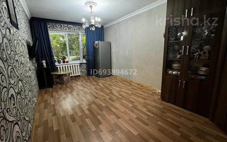 2-комнатная квартира, 47 м², 1/4 этаж, мкр №1 73 за ~ 27 млн 〒 в Алматы, Ауэзовский р-н — фото 2