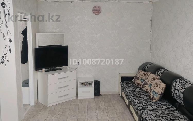 1-комнатная квартира · 32 м² · 4/5 этаж, 3 микрорайон 25 за 8 млн 〒 в Риддере — фото 2