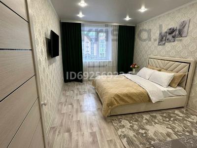 1-комнатная квартира · 45 м² · 2/5 этаж, М.Абылкасимова — Пересечение М.Габдуллина М.Аэзова за 13 000 〒 в Кокшетау