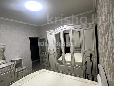 2-комнатная квартира · 56 м² · 4/5 этаж, мкр Аксай-3А 74 за 320 000 〒 в Алматы, Ауэзовский р-н
