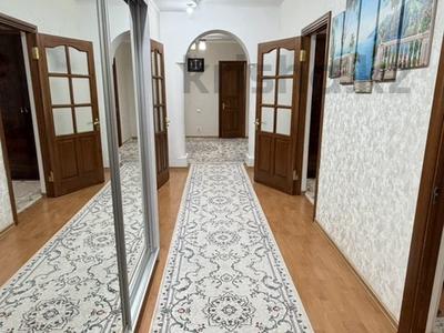 4-бөлмелі пәтер · 138 м² · 5/5 қабат, Назарбаева 235/1Б, бағасы: 33.5 млн ₸ в Уральске