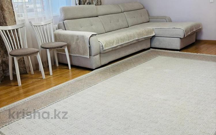 2-бөлмелі пәтер · 72 м² · 8/12 қабат, Торайгырова 2, бағасы: 32 млн 〒 в Астане, Сарыарка р-н — фото 2