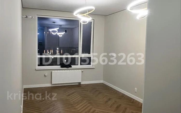 2-бөлмелі пәтер · 44 м² · 3/6 қабат, Бауыржана Момышулы 11/14а, бағасы: 44 млн ₸ в Алматы, Алатауский р-н — фото 2