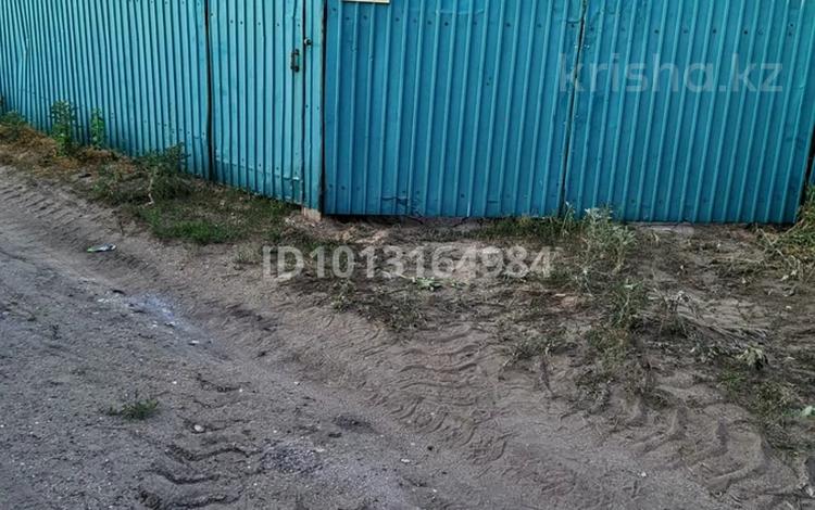 Дача · 2 комнаты · 70 м² · , Водный — Массив "Водный" зим/вариант. в доме вода, во дворе качок, баня. рядом за 5 млн ₸ в Семее — фото 2
