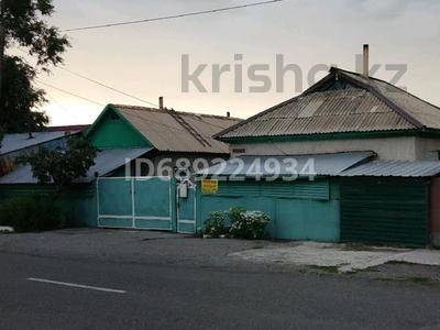 Отдельный дом · 4 комнаты · 72 м² · 19 сот., Абая 40 — Пересечение улиц Богенбай Батыра Садык Кусаин. за 13 млн ₸ в Ушарале