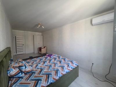 1-бөлмелі пәтер · 40 м² · 8/9 қабат, Райымбека — Жуалы, бағасы: 23 млн ₸ в Алматы, Наурызбайский р-н