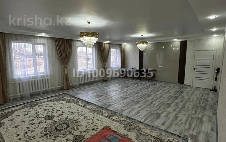Отдельный дом · 4 комнаты · 220 м² · 42 сот., Водный заезд 9 за 38 млн ₸ в Семее — фото 2