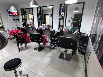 Салоны красоты · 43 м² за 25 млн 〒 в Талдыкоргане, мкр Мушелтой