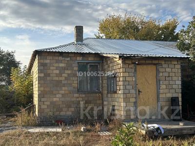 Отдельный дом · 2 комнаты · 37.3 м² · 5 сот., Курылысшы 11/3 — Магазин жанар за 5.5 млн ₸ в Абае