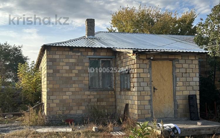 Отдельный дом · 2 комнаты · 37.3 м² · 5 сот., Курылысшы 11/3 — Магазин жанар за 5.5 млн ₸ в Абае — фото 2