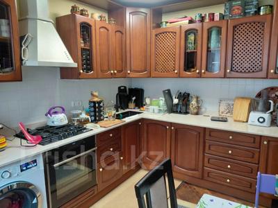 3-комнатная квартира · 83.2 м² · 2/5 этаж, Шашкина 36А — проспект Аль-Фараби за 69.9 млн ₸ в Алматы, Бостандыкский р-н