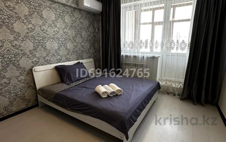 1-комнатная квартира · 50 м² · 8/9 этаж, мкр Жетысу-3 — Абая Момышулы за 15 000 ₸ в Алматы, Ауэзовский р-н — фото 2
