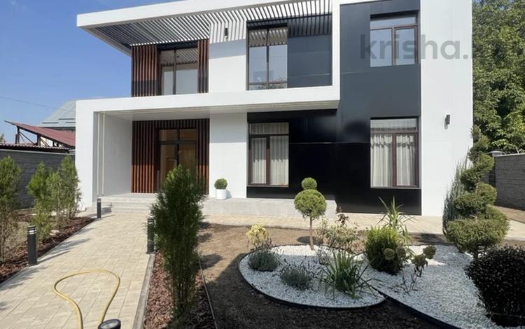 Отдельный дом · 6 комнат · 240 м² · 5 сот., Менделеева 64 за 280 млн 〒 в Алматы, Медеуский р-н — фото 2