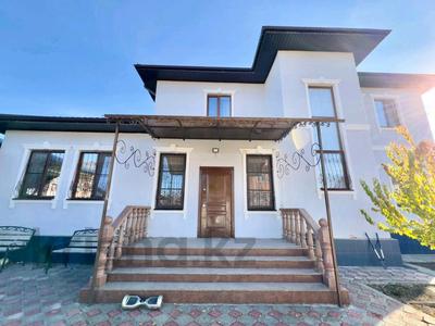 Отдельный дом · 8 комнат · 344 м² · 11.5 сот., мкр Атырау, 63 за 115 млн 〒