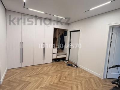 3-бөлмелі пәтер · 120 м² · 6/8 қабат, 14-ш/а. 59а, бағасы: 65 млн ₸ в Актау, 14-й мкр