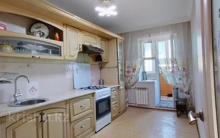 3-бөлмелі пәтер · 66 м² · 8/9 қабат, мкр 12 18, бағасы: 25.5 млн 〒 в Актобе — фото 2