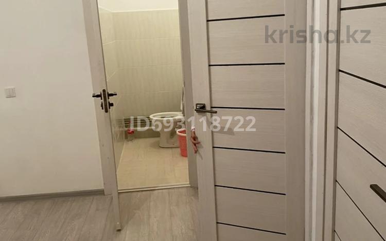 2-комнатная квартира · 63 м² · 2/5 этаж, 15 микрорайон 38 — Сулейманова за 19 млн ₸ в Таразе — фото 26