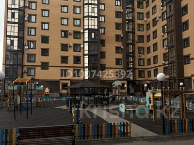 2-комнатная квартира · 76.8 м² · 2/9 этаж, Вокзальная 4/1 за 45.5 млн 〒 в Уральске