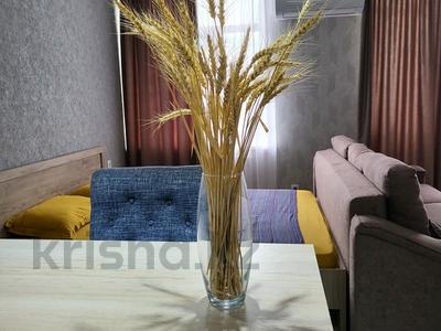 1-комнатная квартира · 60 м² · 3/7 этаж, ЖК Атшабар 17/1 — Толе би за 17 000 〒 в Таразе