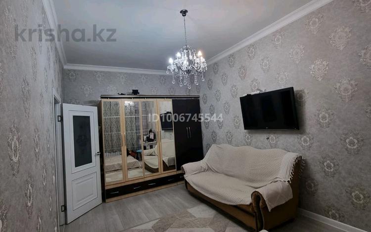 1-бөлмелі пәтер · 40 м² · 4/19 қабат, мкр Юго-Восток, Шахтеров 52б, бағасы: 23 млн ₸ в Караганде, Казыбек би р-н — фото 2