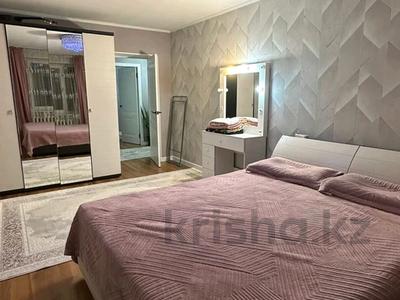 2-бөлмелі пәтер · 65 м² · 1/4 қабат, Жансугурова 187 — Алматинское кольцо Жгу Мед колледж, бағасы: 20 000 〒 в Талдыкоргане